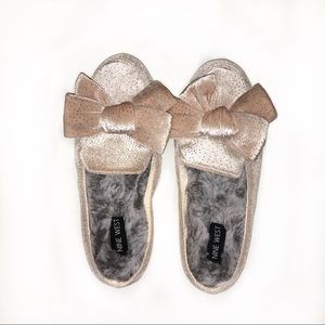 🆕 Nine West Shimmer Loafer Slipper with Bow
